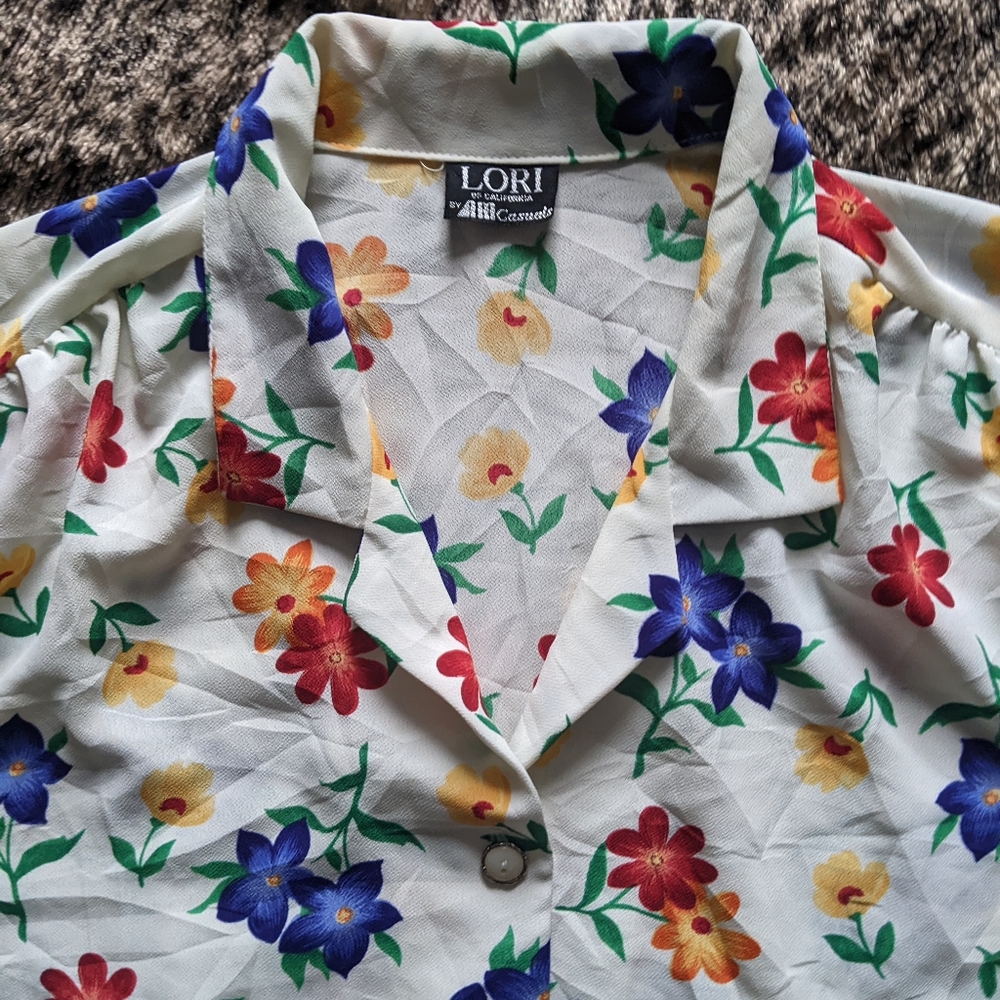 Vintage floral button down - Picture 3 of 8